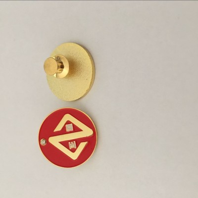 武汉锌合金徽章报金属胸章厂家双面logo纪念章制作